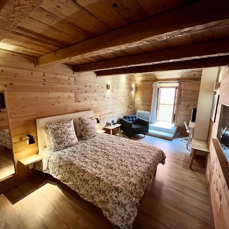 Suite "Chalet" Dans Maison De Village La Brigue المظهر الخارجي الصورة