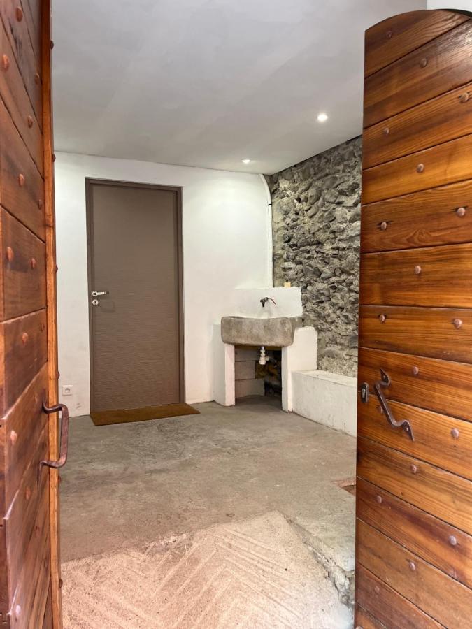 Suite "Chalet" Dans Maison De Village La Brigue المظهر الخارجي الصورة